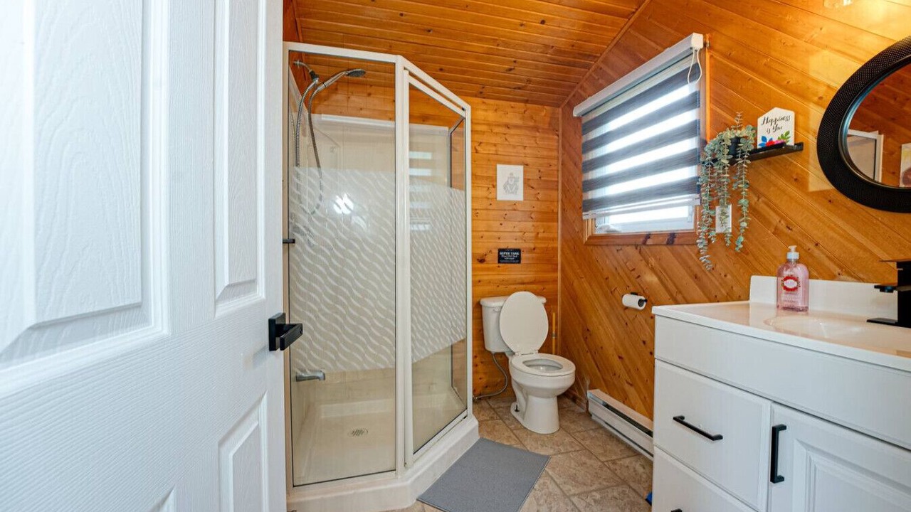 Photo of Bathroom in Magnetawan
