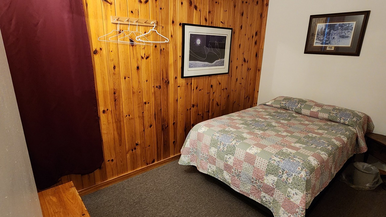 Photo of Bedroom in Dysart et al