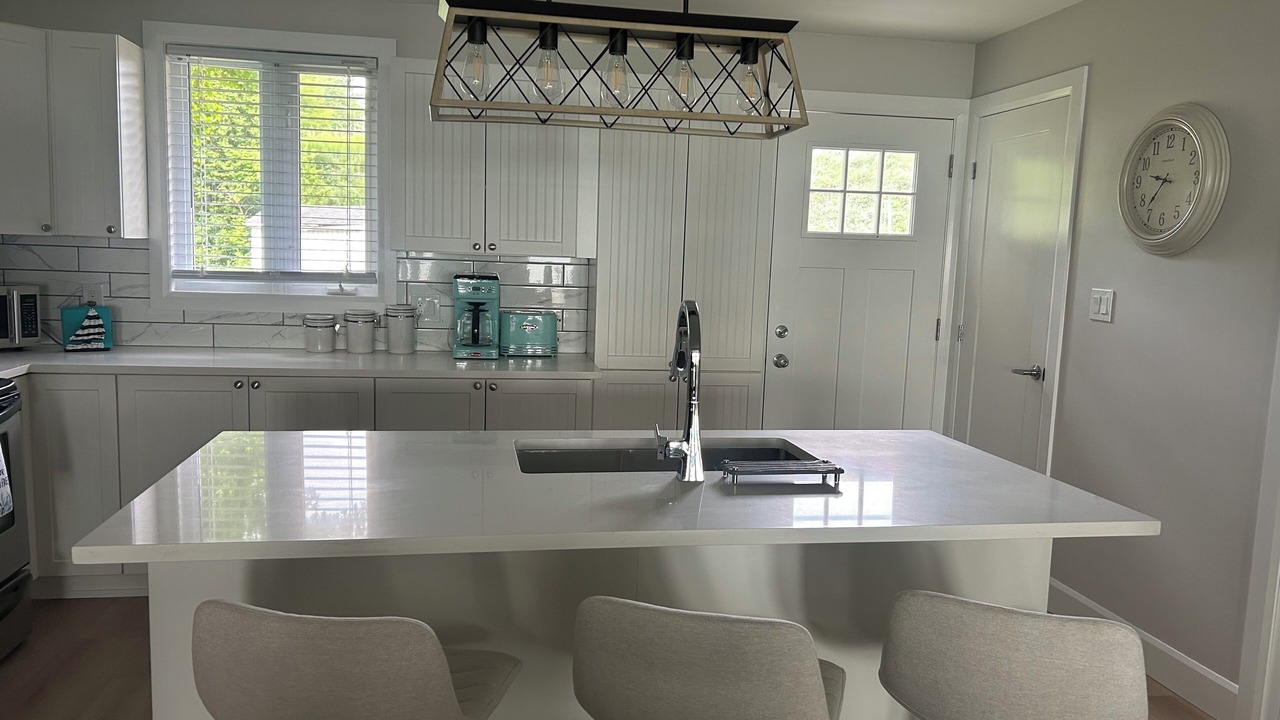 Photo of Kitchen in Edwardsburgh/Cardinal