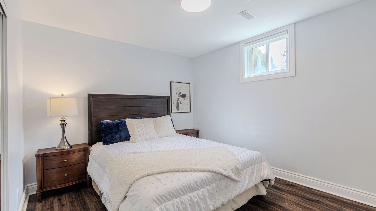 Photo of Bedroom in Ottawa Division
