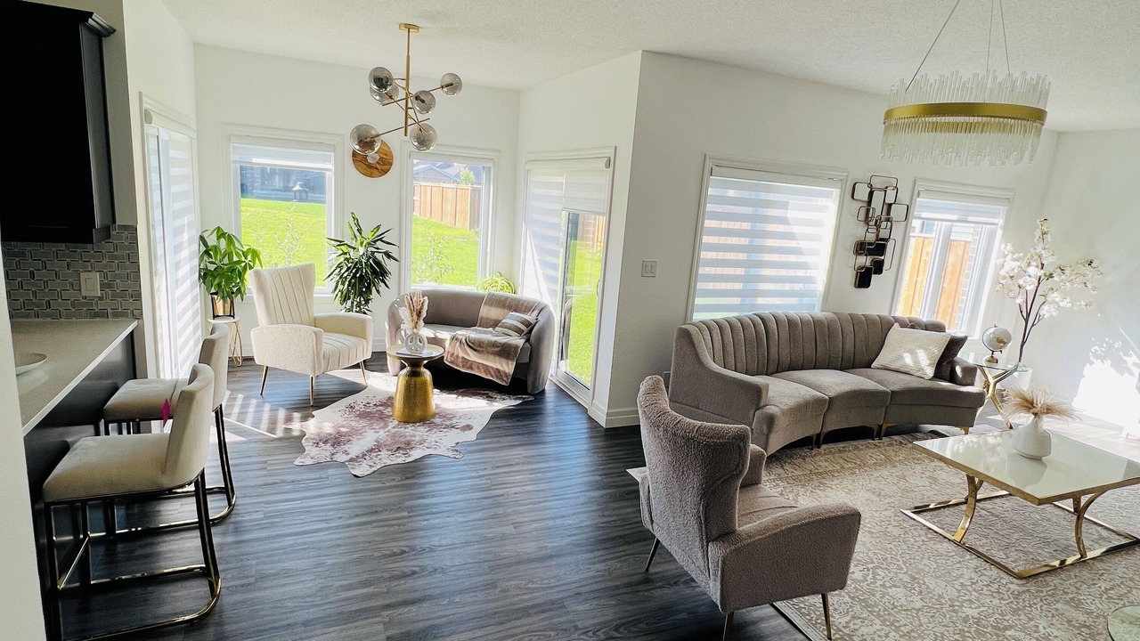 Photo of Livingroom in Township of Wellesley