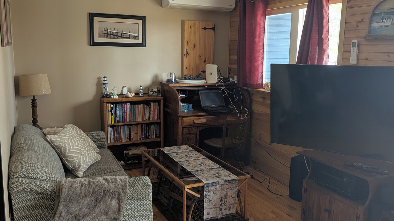 Photo of Livingroom in Prince County