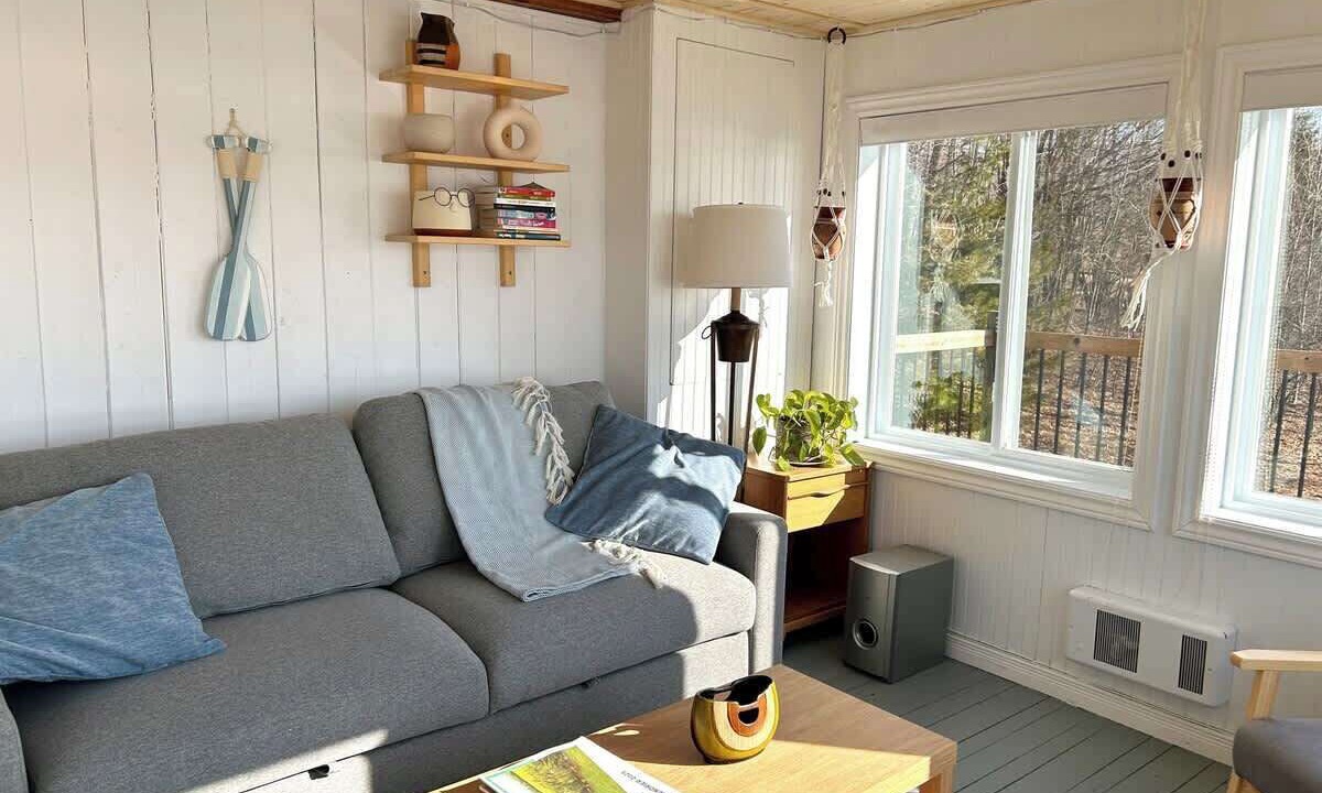 Photo of Livingroom in Mandeville