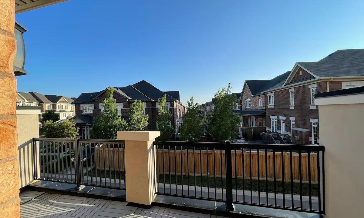 Photo of Outdoor in Oakville