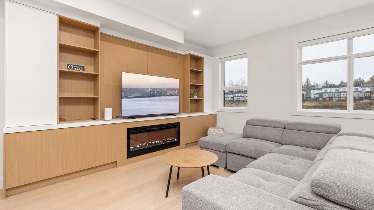 Photo of Livingroom in Willoughby