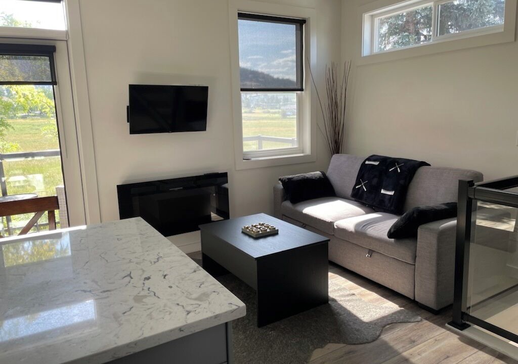 Photo of Livingroom in East Hill