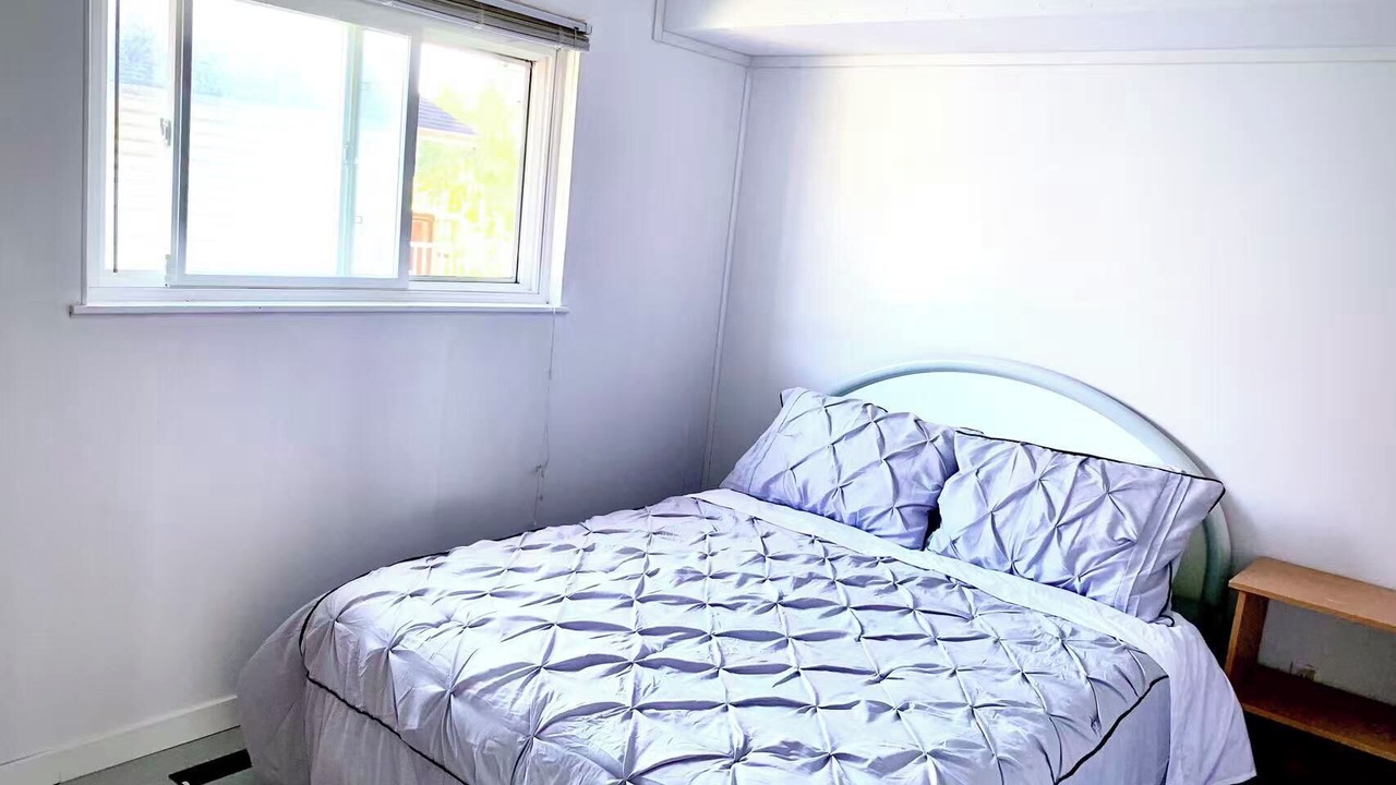 Photo of Bedroom in Powell River