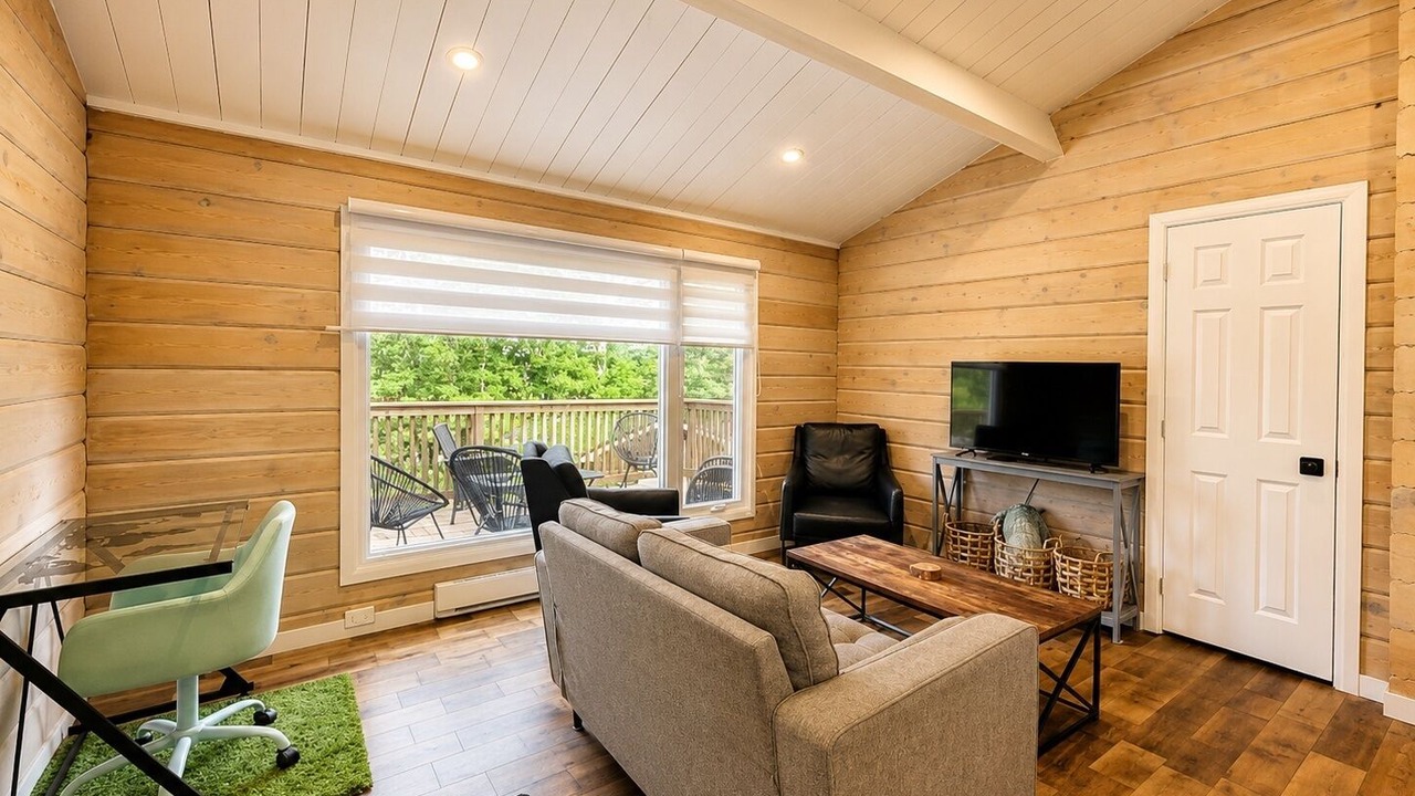 Photo of Livingroom in Sutton