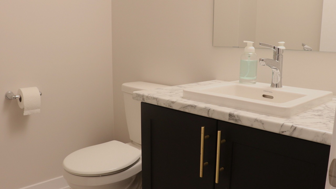 Photo of Bathroom in Munster Hamlet - Richmond