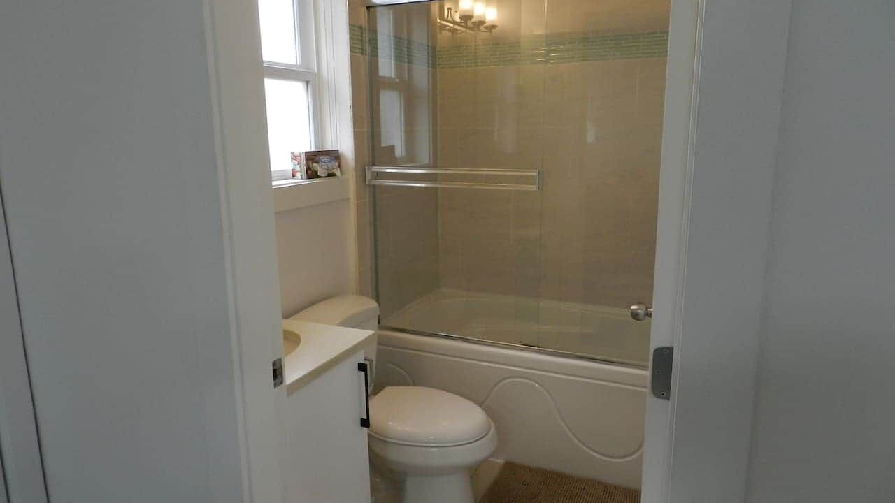 Photo of Bathroom in Renfrew-Collingwood