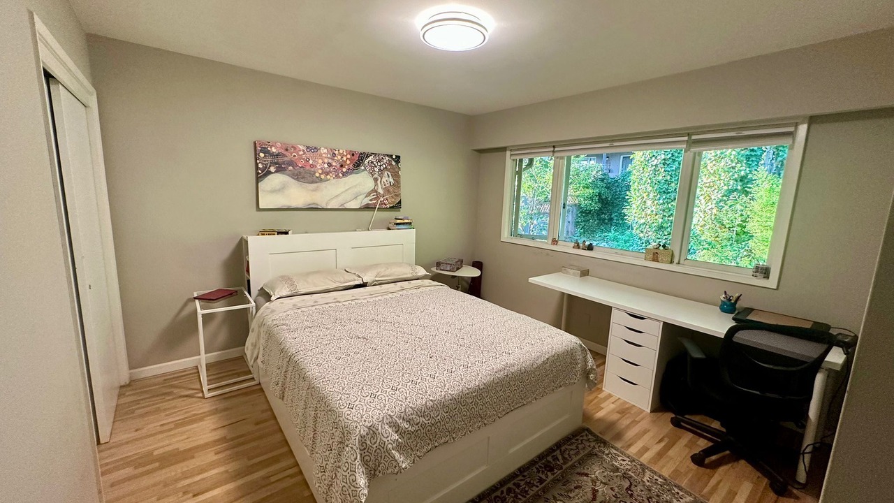 Photo of Bedroom in District of North Vancouver