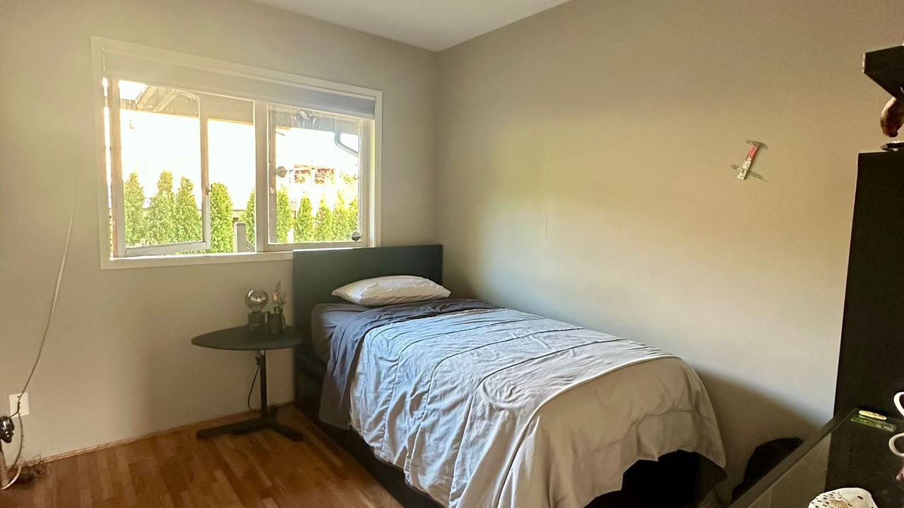 Photo of Bedroom in District of North Vancouver
