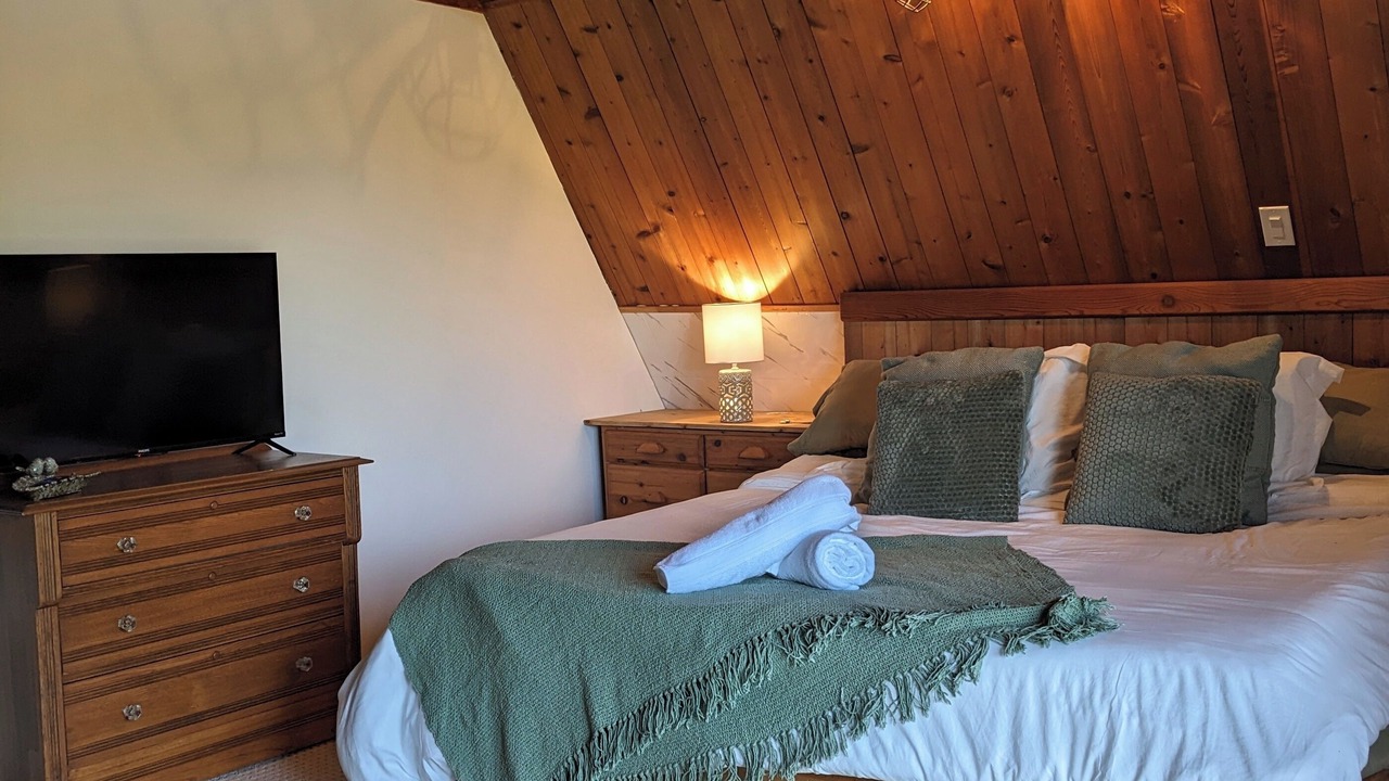 Photo of Bedroom in Tyendinaga