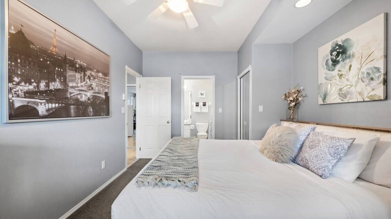 Photo of Bedroom in East Kootenay