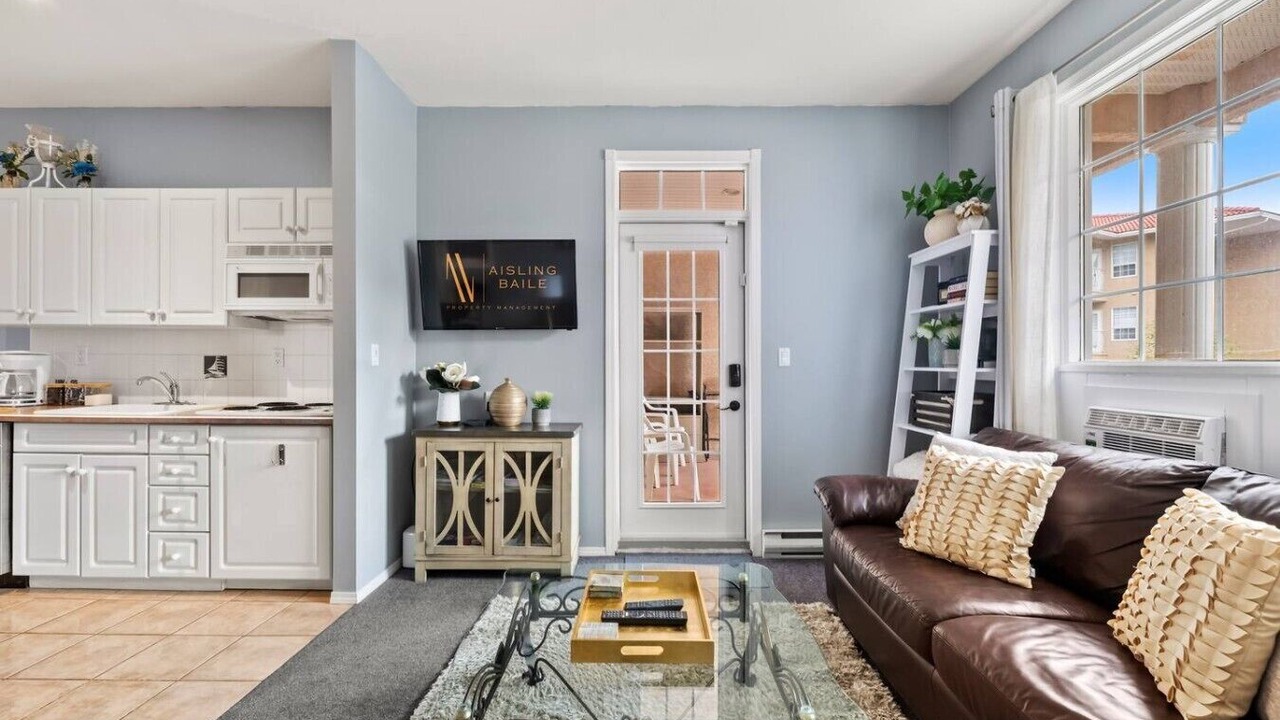 Photo of Livingroom in East Kootenay