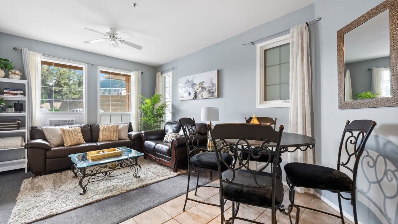 Photo of Livingroom in East Kootenay