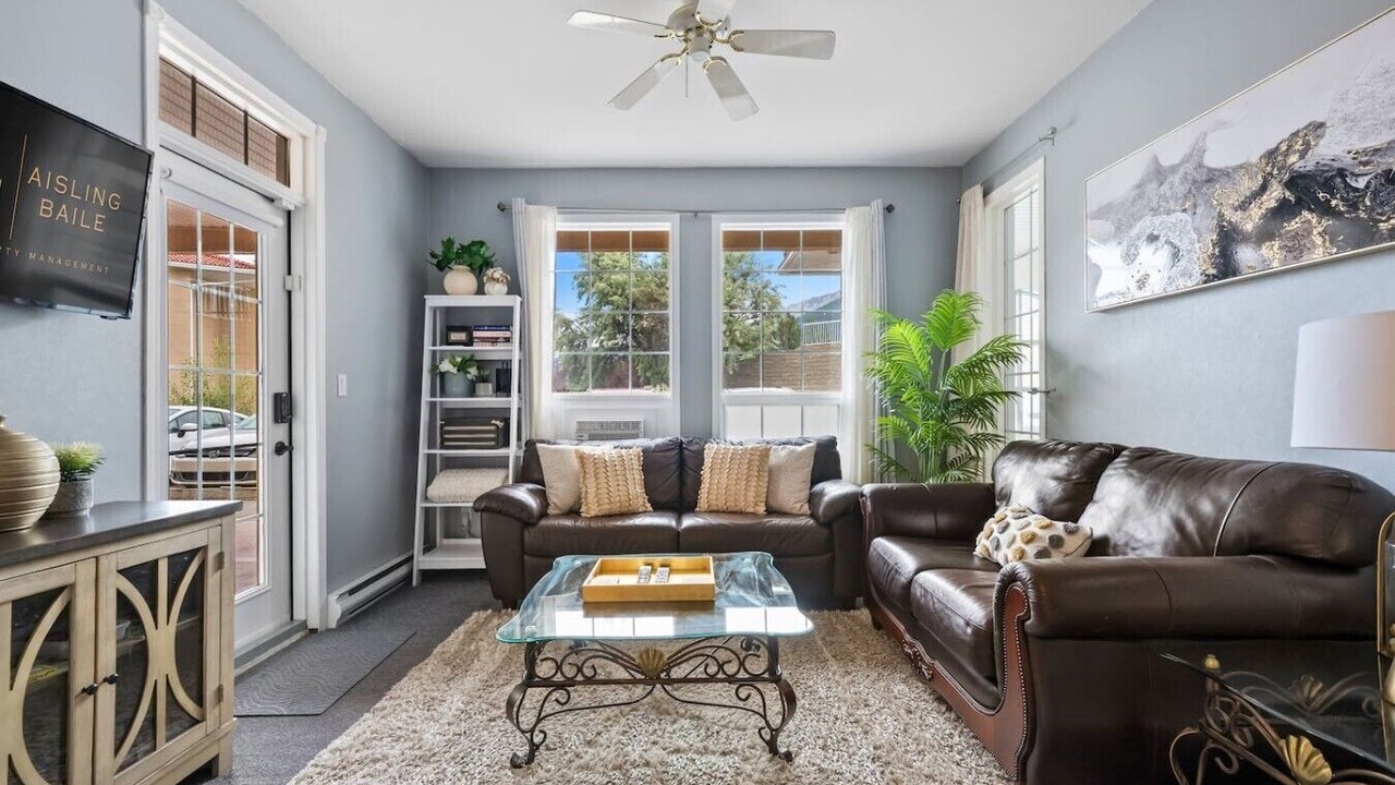 Photo of Livingroom in East Kootenay