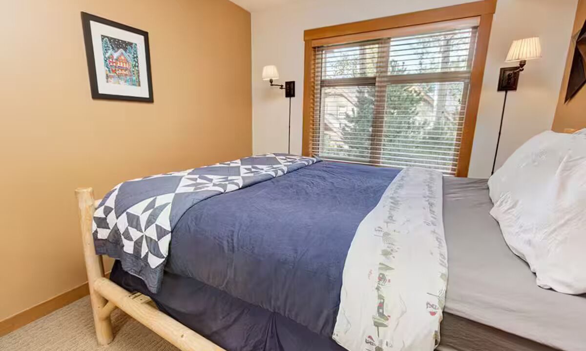 Photo of Bedroom in Upper Village