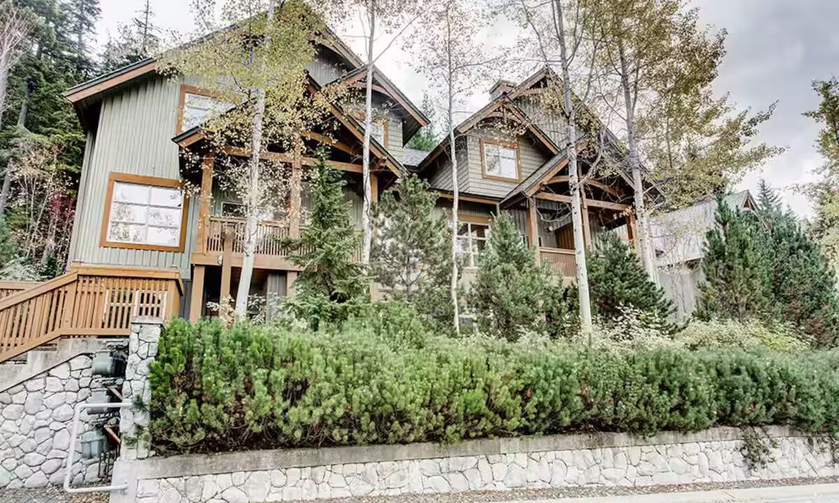 Photo of Outdoor in Upper Village