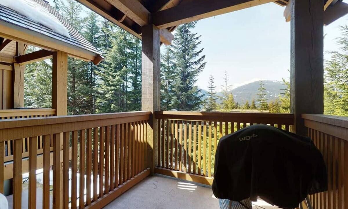 Photo of Outdoor in Upper Village