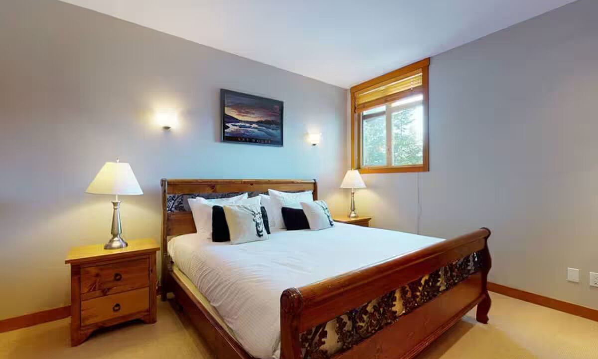 Photo of Bedroom in Upper Village