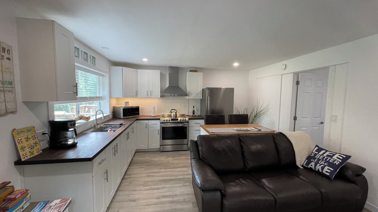 Photo of Kitchen in Youbou