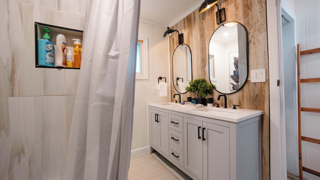 Photo of Bathroom in Fenelon Falls