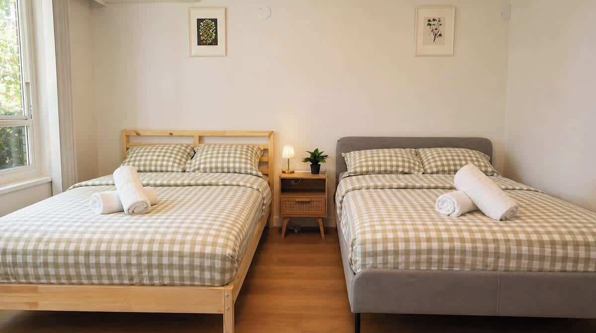 Photo of Bedroom in Renfrew-Collingwood