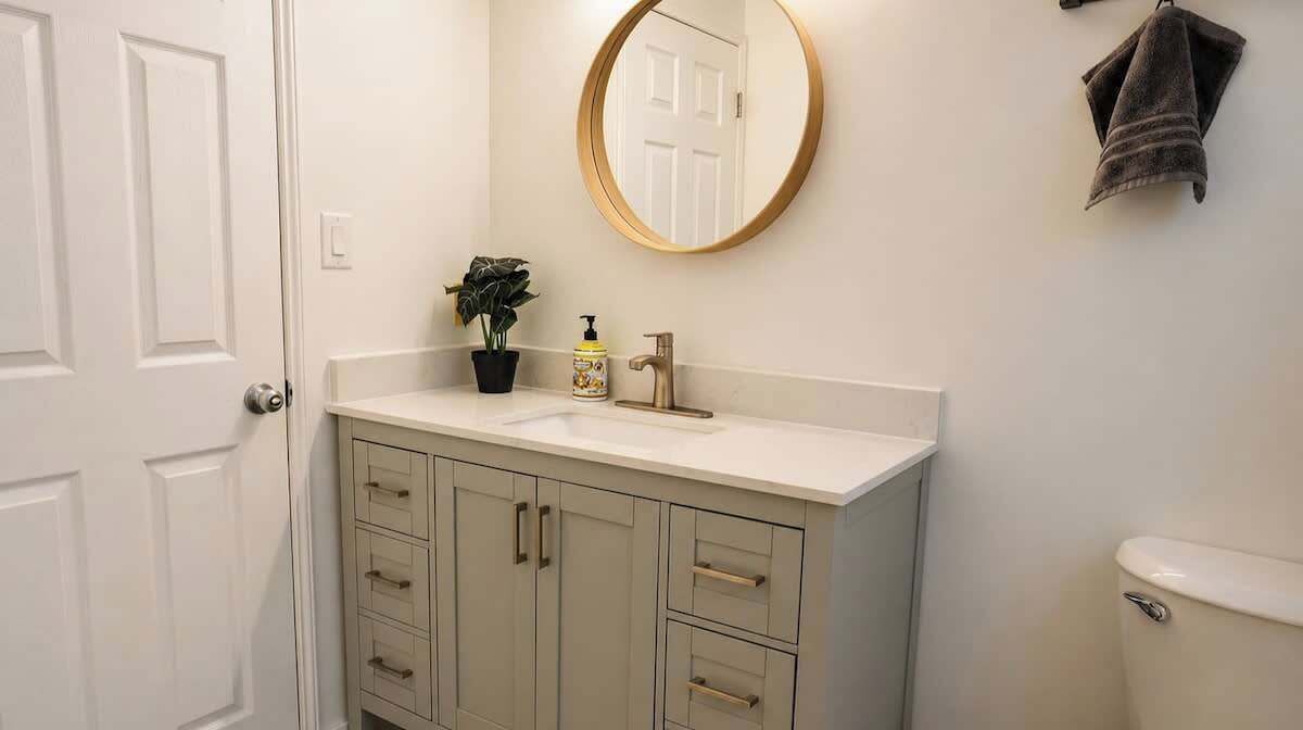 Photo of Bathroom in Renfrew-Collingwood