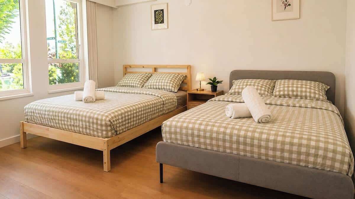 Photo of Bedroom in Renfrew-Collingwood