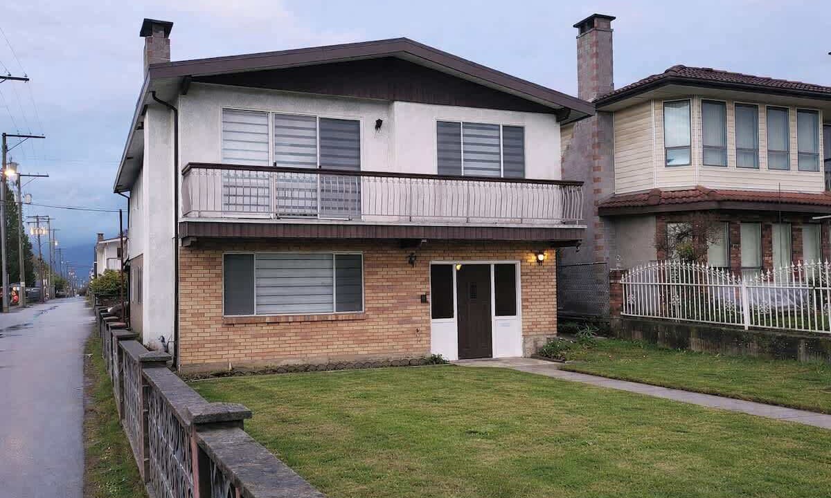 Photo of Outdoor in Knight