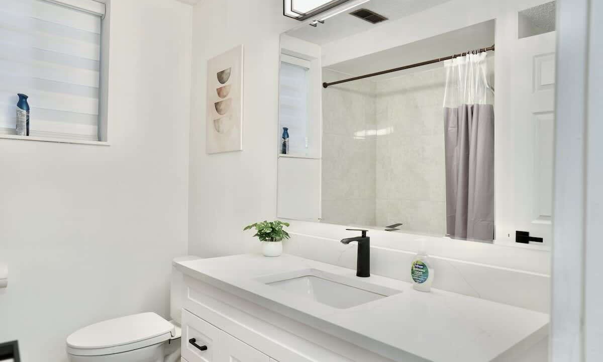 Photo of Bathroom in Knight