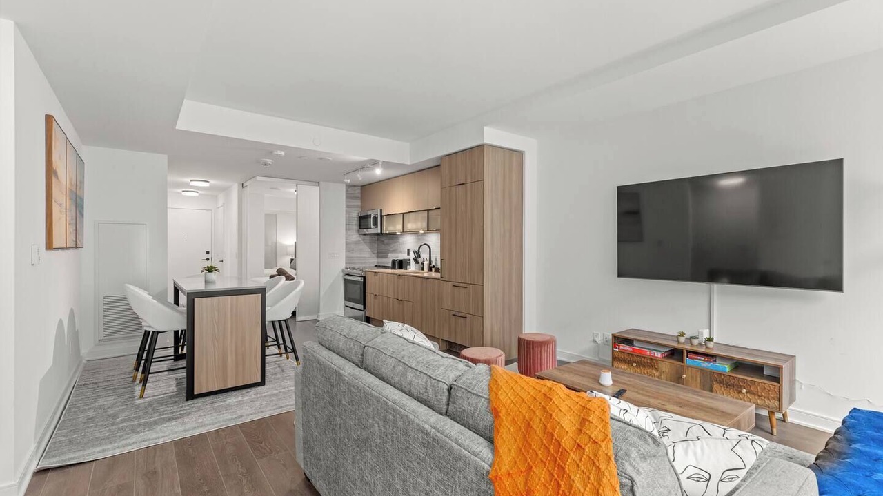 Photo of Livingroom in West Don Lands