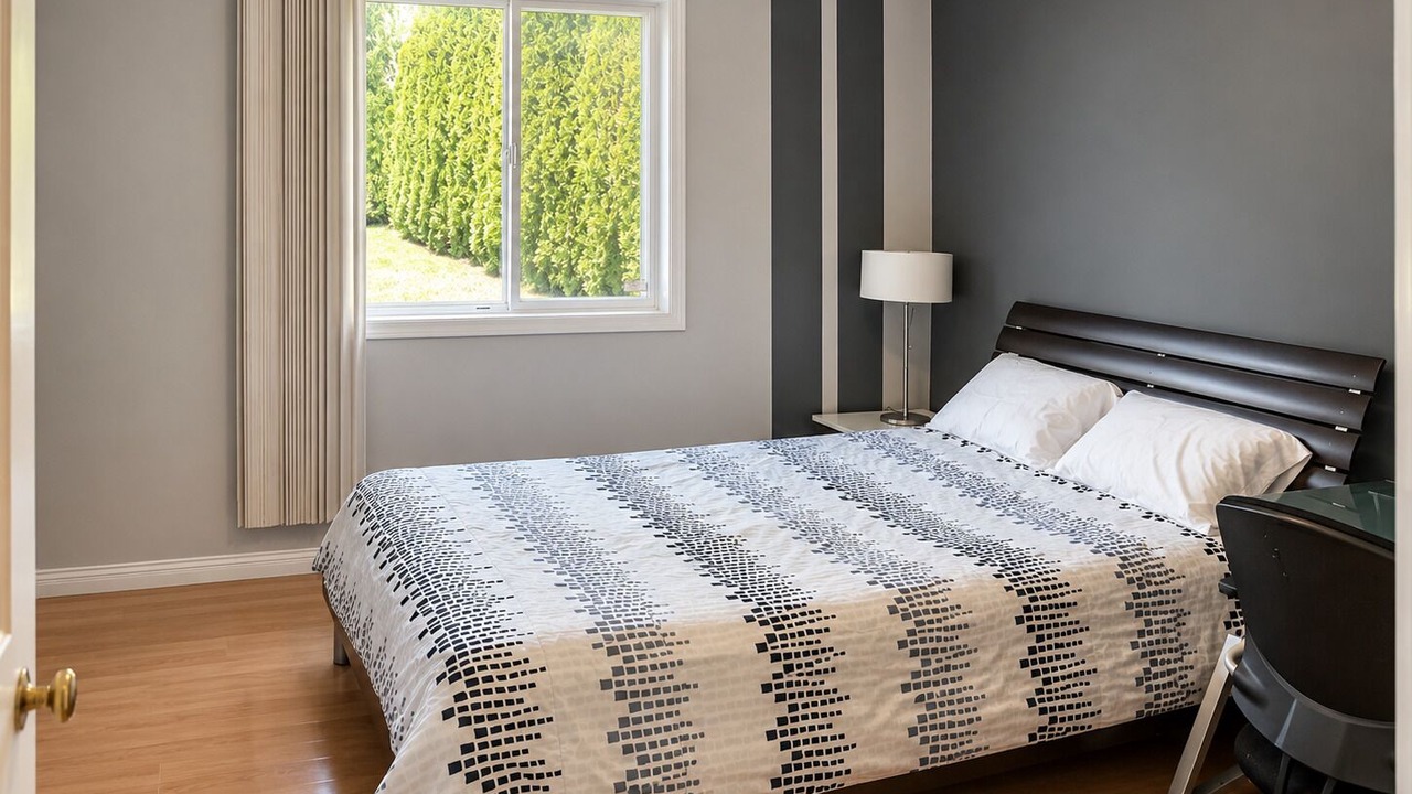 Photo of Bedroom in Saanich East