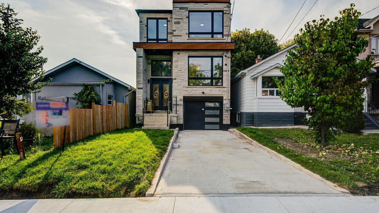 Photo of Outdoor in Birch Cliff Heights