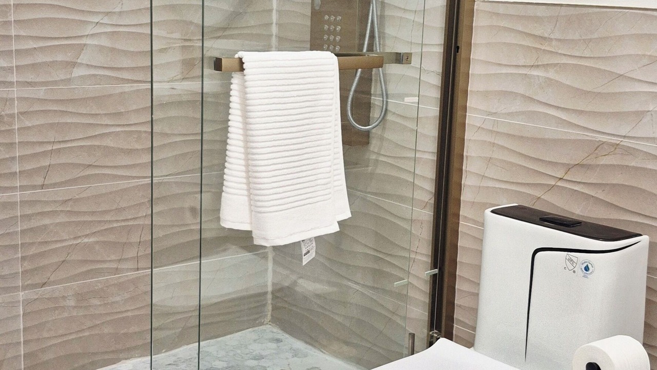 Photo of Bathroom in Birch Cliff Heights