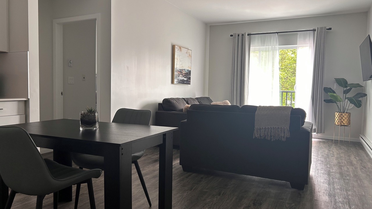 Photo of Livingroom in Chilliwack Proper Village West