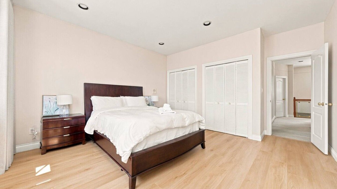 Photo of Bedroom in Arbutus Ridge