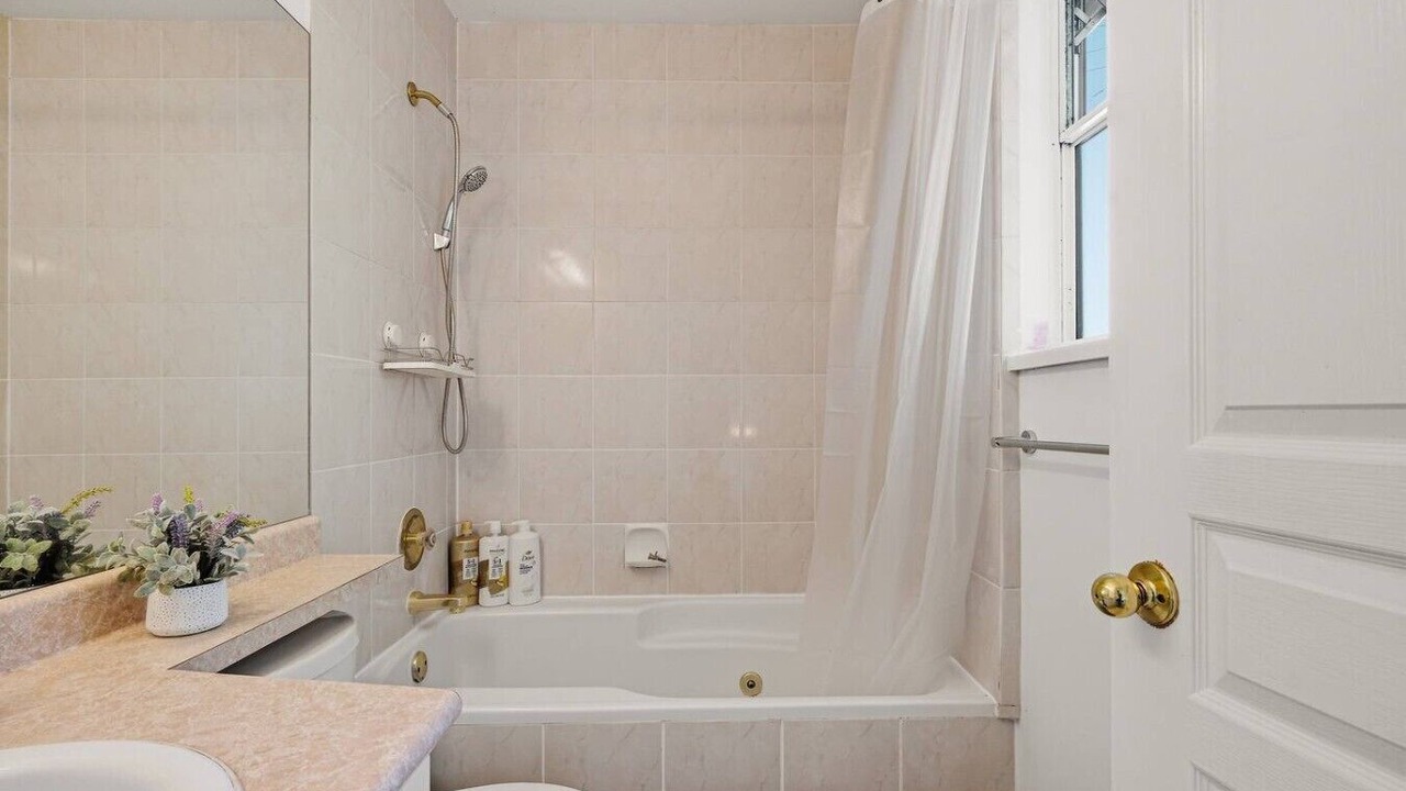 Photo of Bathroom in Marpole
