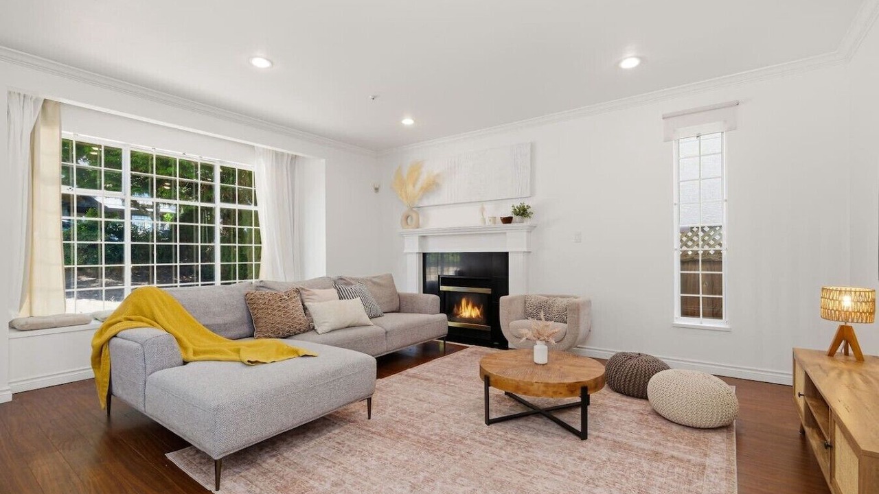 Photo of Livingroom in Marpole