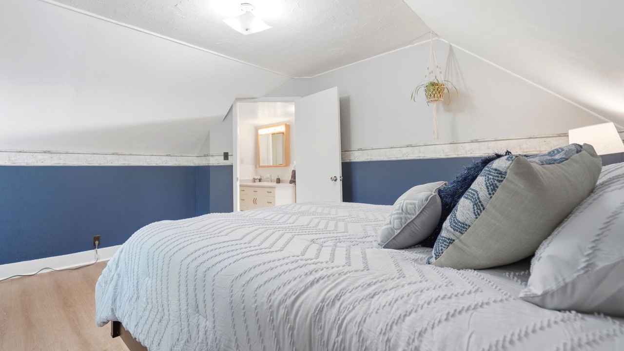 Photo of Bedroom in Elmira
