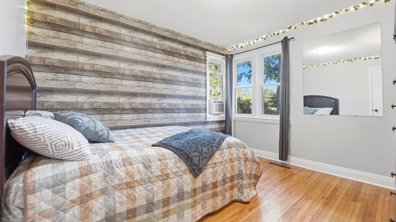 Photo of Bedroom in Elmira