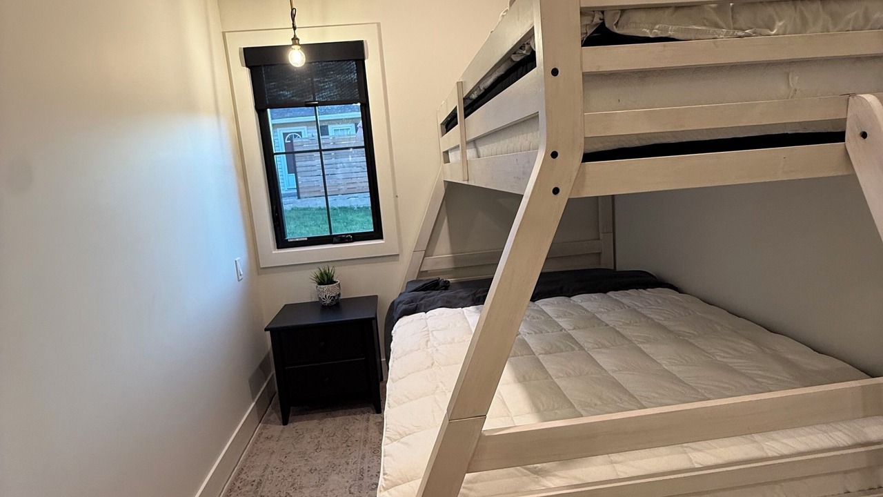 Photo of Bedroom in Grand Bend