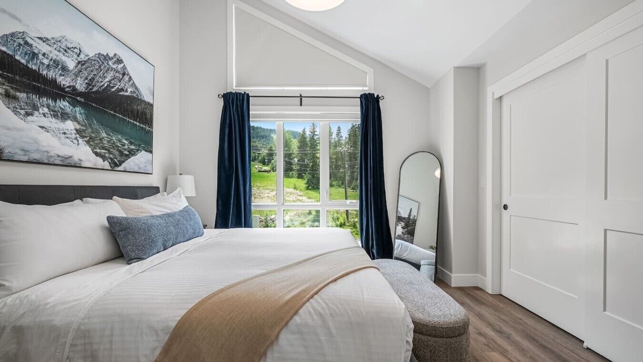 Photo of Bedroom in East Kootenay