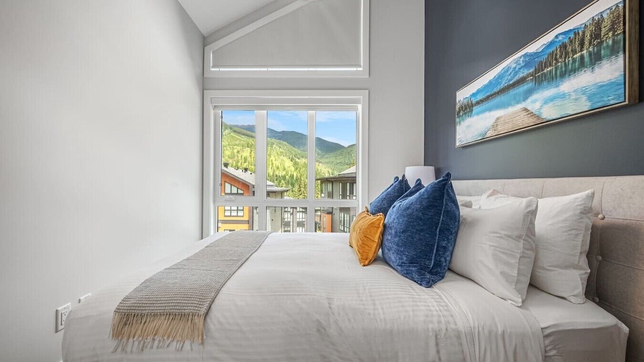 Photo of Bedroom in East Kootenay