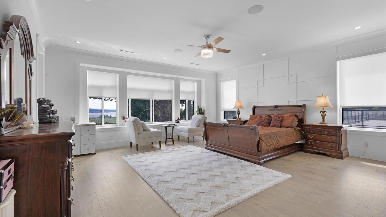 Photo of Bedroom in Surrey Newton