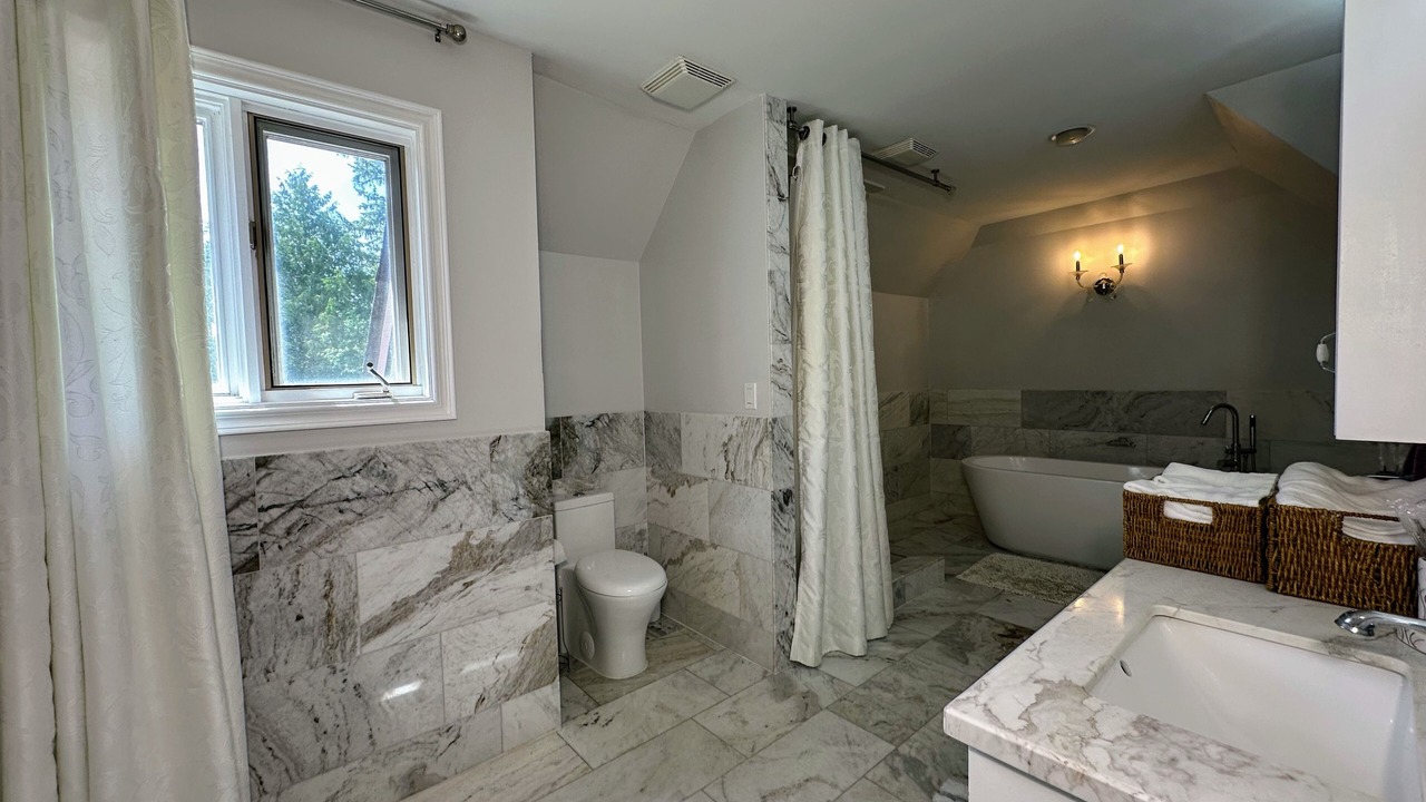 Photo of Bathroom in Colborne