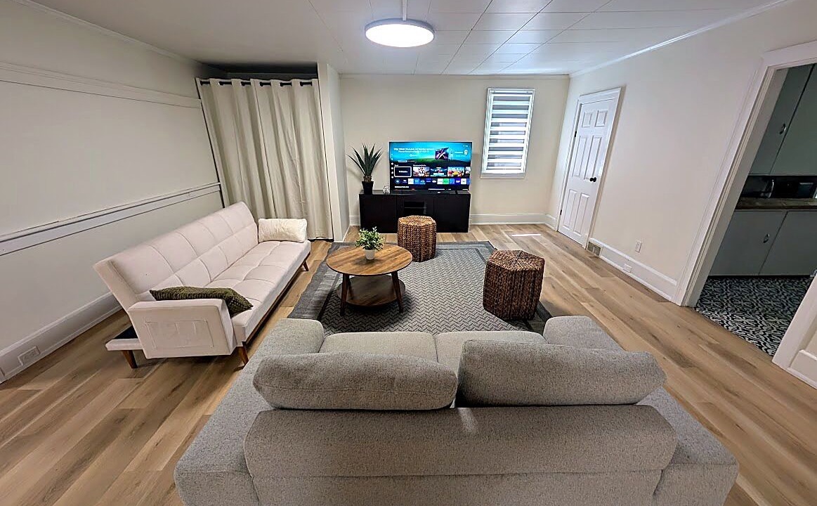Photo of Livingroom in Central Elgin