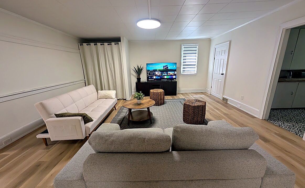 Photo of Livingroom in Central Elgin