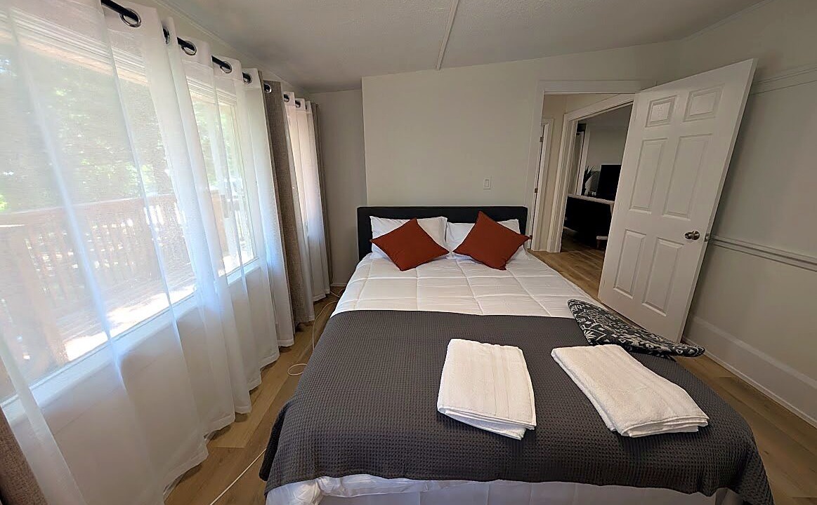 Photo of Bedroom in Central Elgin
